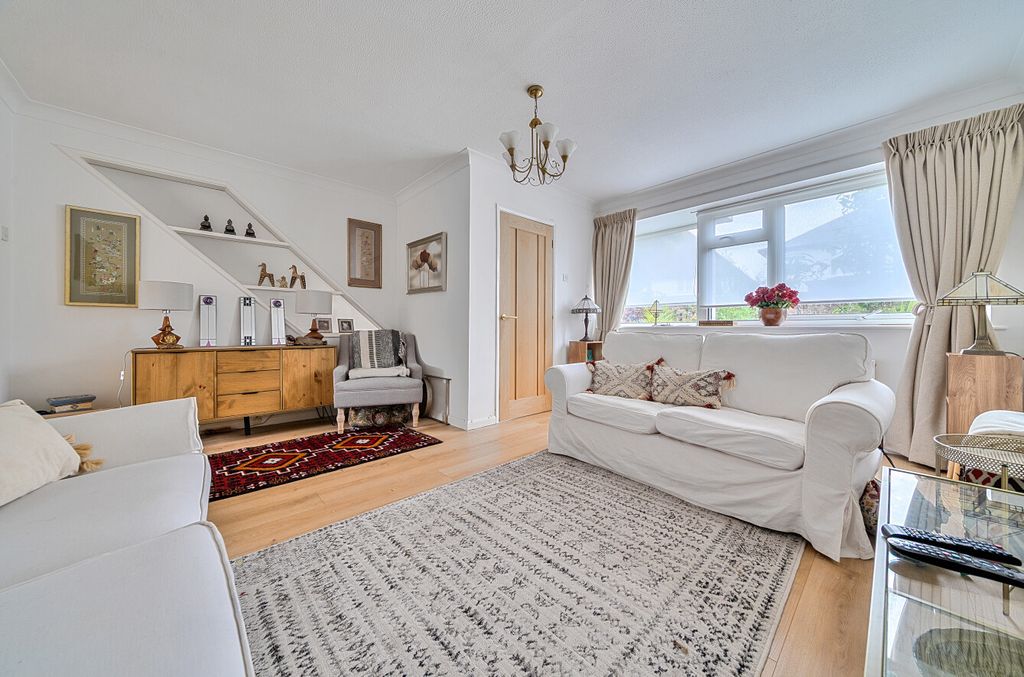 Property photo 3 of 15 1310431-14-684Ac2...