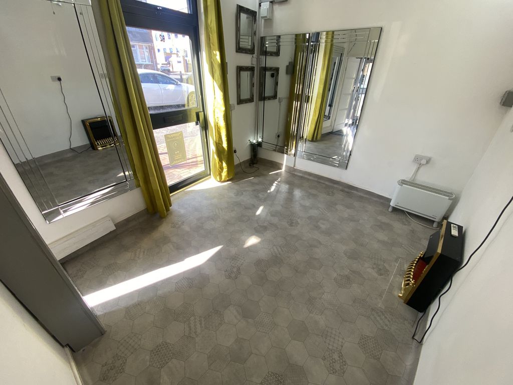 Property photo 2 of 4