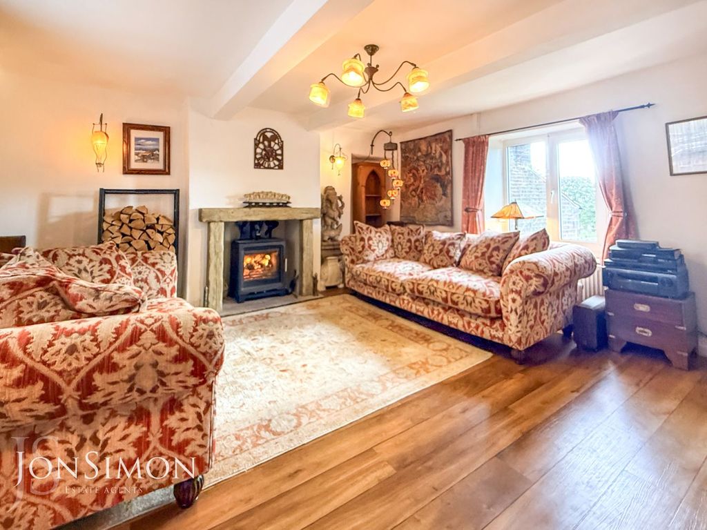 Property photo 3 of 36