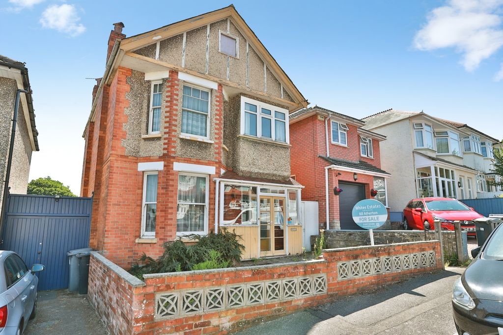 Property photo 1 of 16 Pbox-Img.Jpg