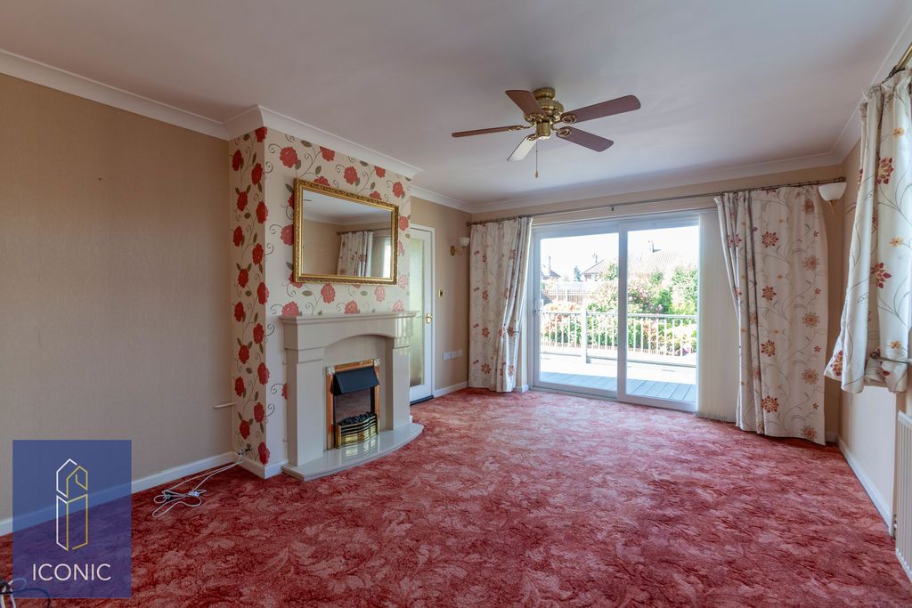 Property photo 3 of 17 Photo 16