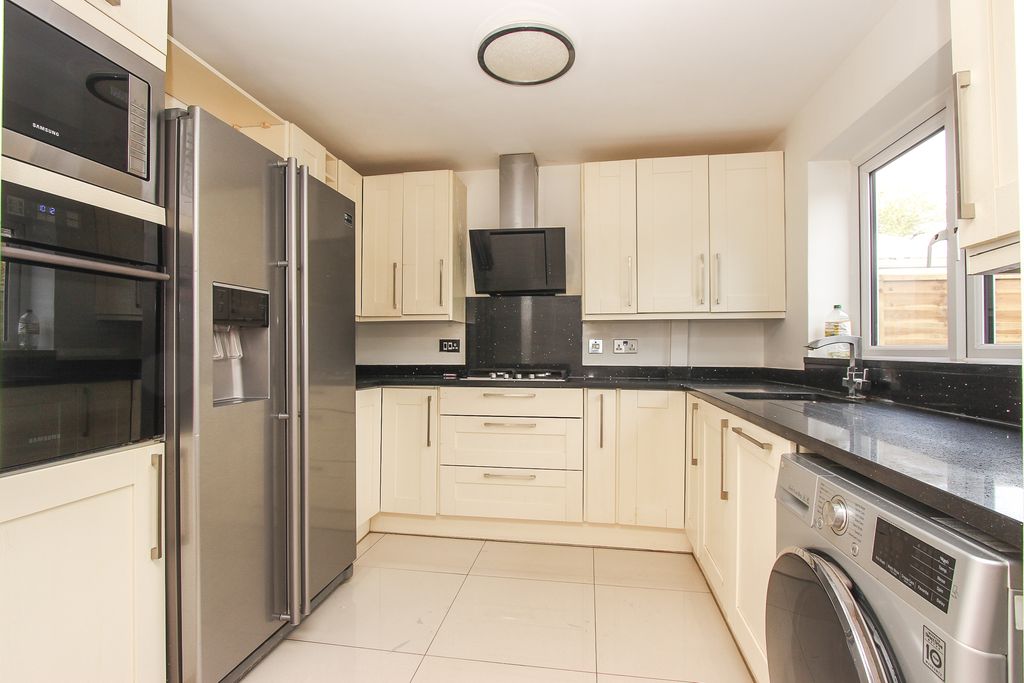 Property photo 3 of 13 Kitchen Area