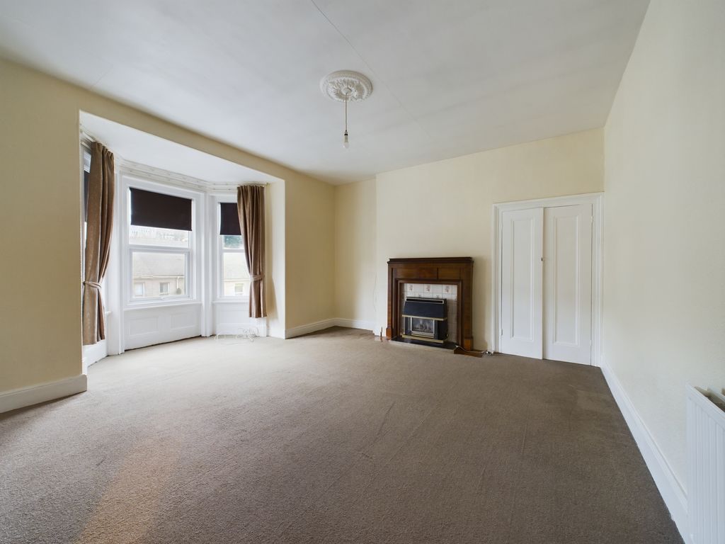 Property photo 3 of 15 Cam02089G0-Pr0374-Still001