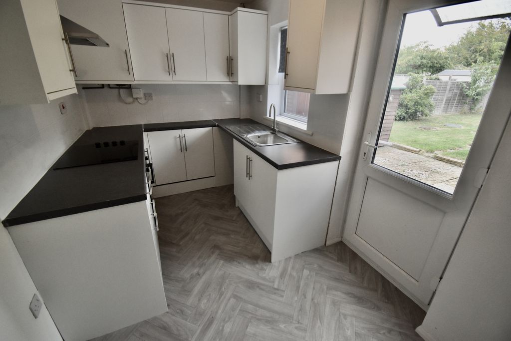 Property photo 3 of 9 Dsc_2015