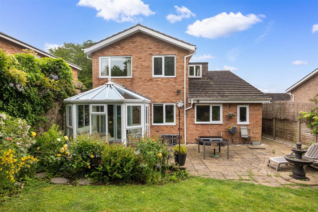 Property photo 2 of 18