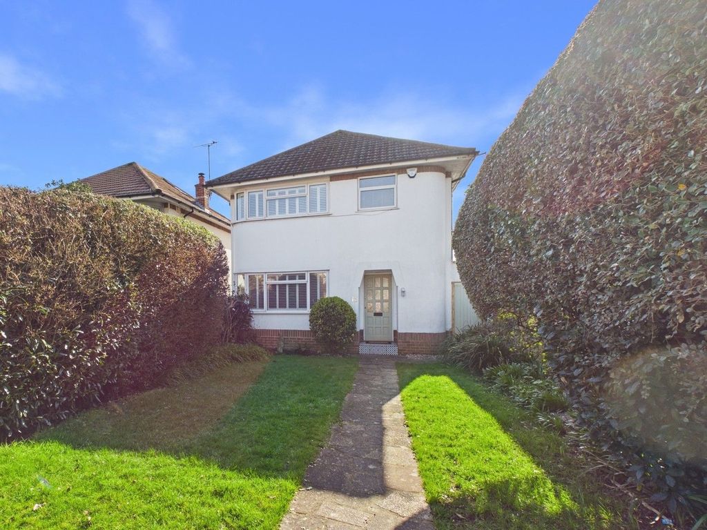 Property photo 1 of 18