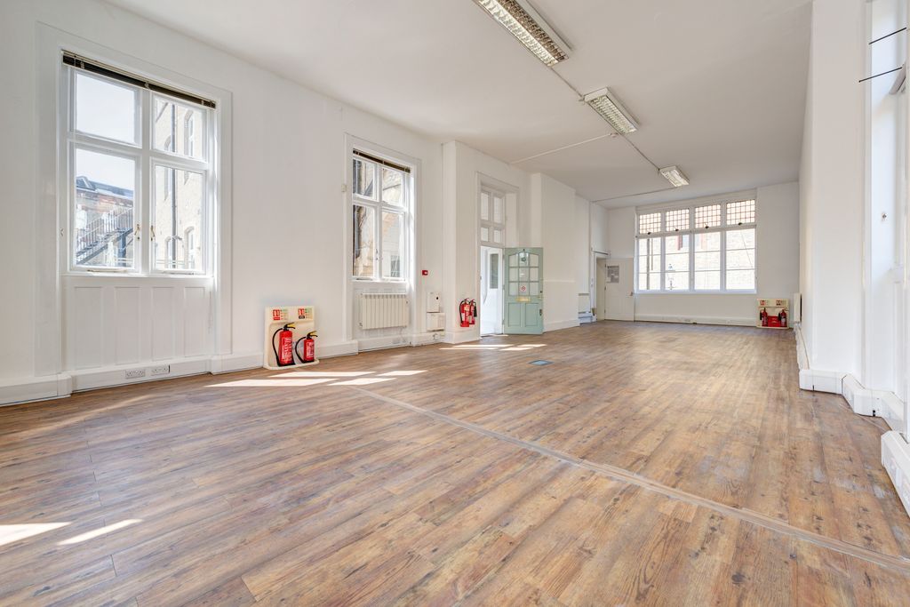Property photo 2 of 5