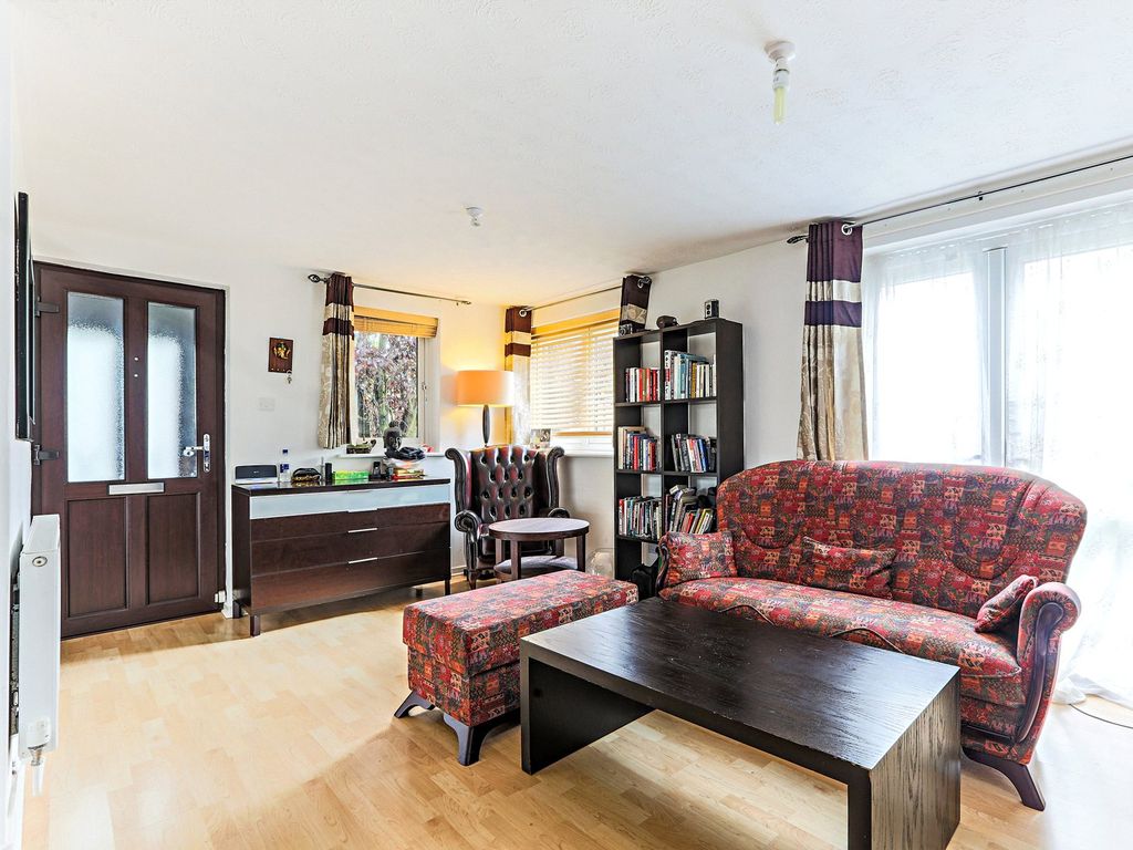 Property photo 1 of 9 Docklands, E14
