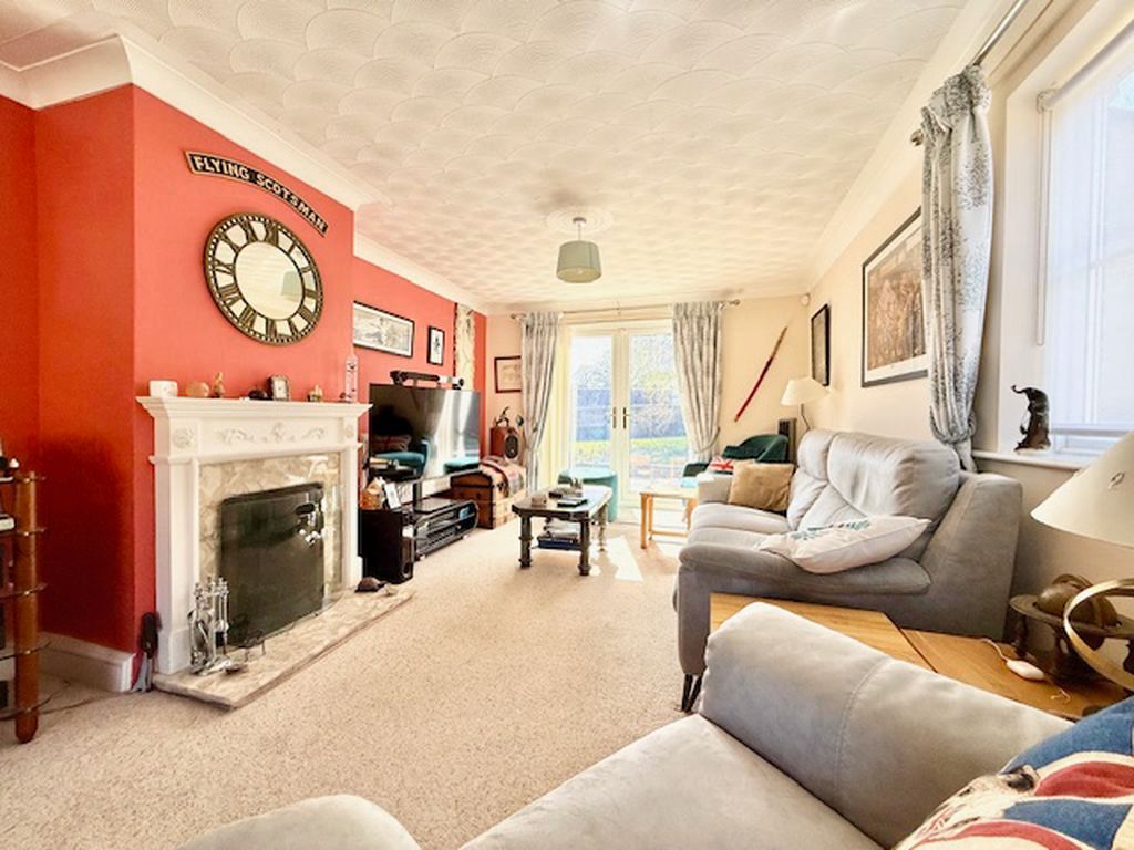 Property photo 3 of 22 Photo 11