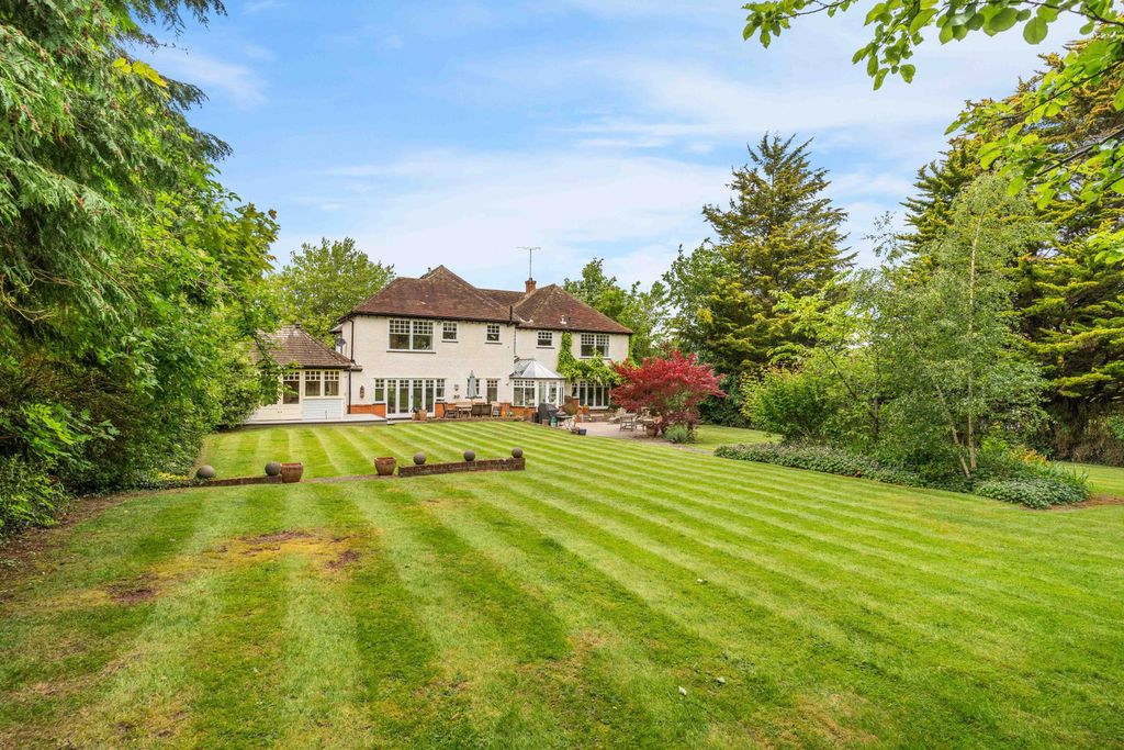 Additional image 7 of 6 bed detached house for saleGreenway, Hutton Mount, Brentwood CM13