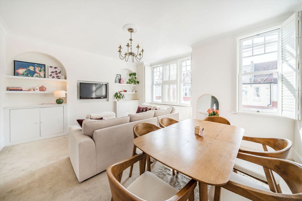 Property photo 3 of 6