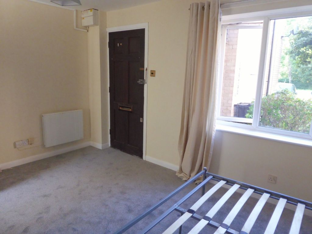 Property photo 2 of 9 5211931