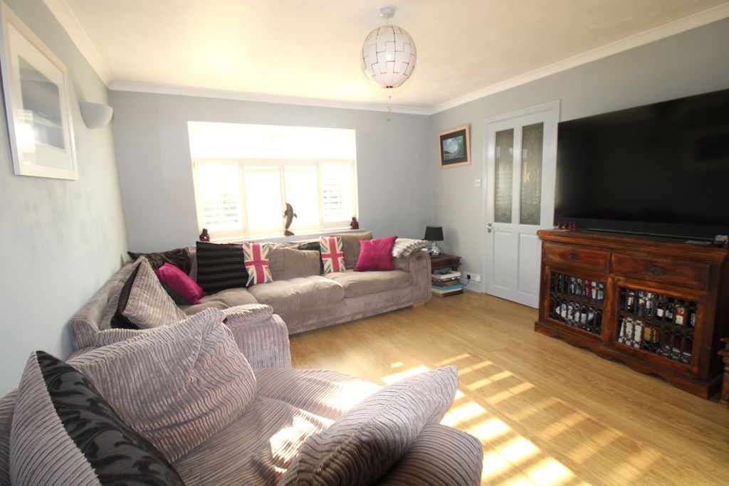Property photo 2 of 12 Img_9403