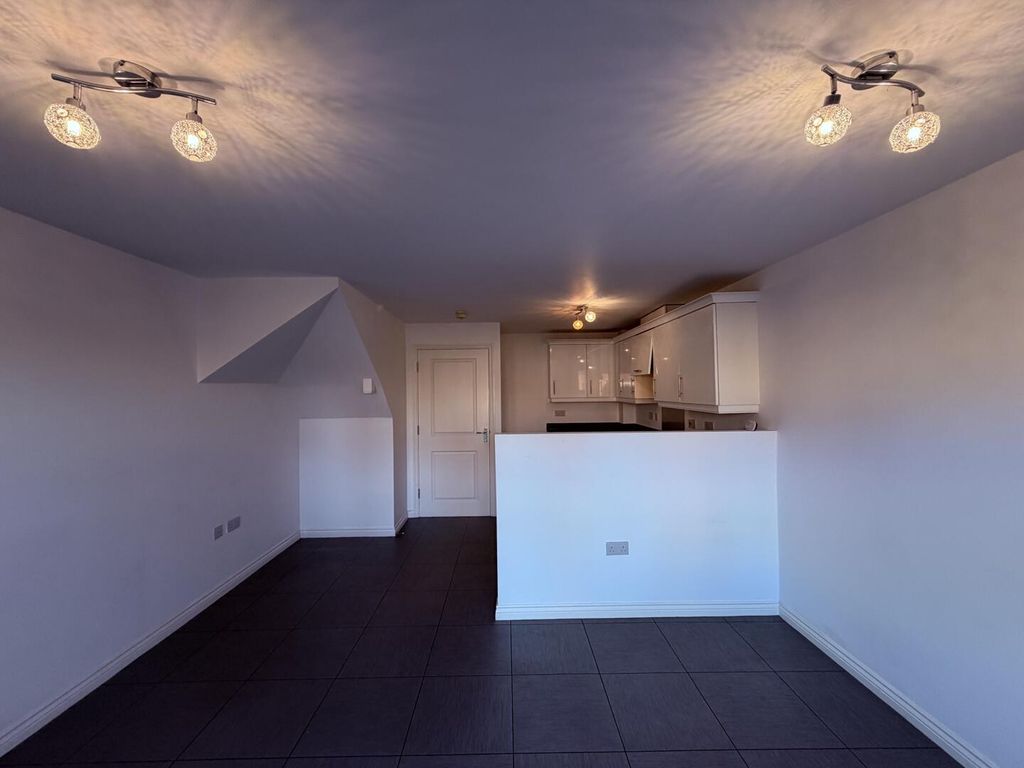 Property photo 2 of 30 Kitchen