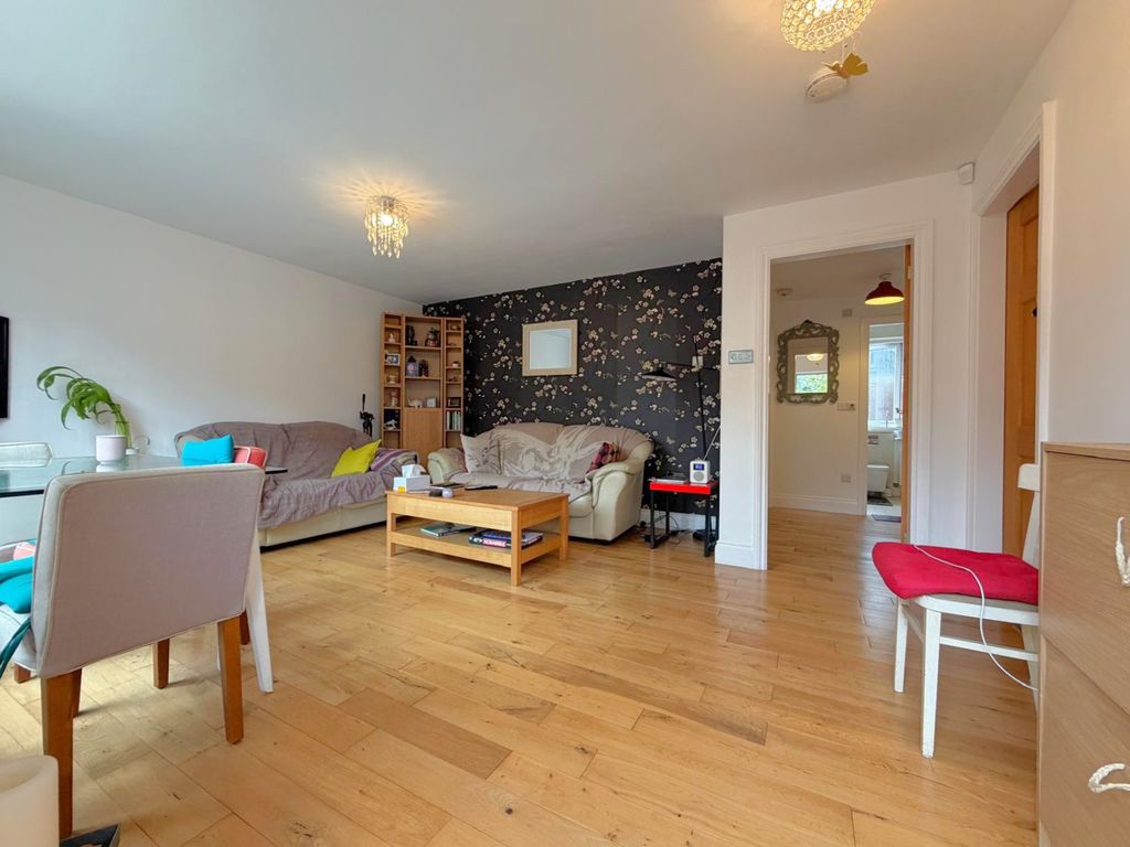 Property photo 3 of 7 Photo-2025-10-31-13-17-28 (2)