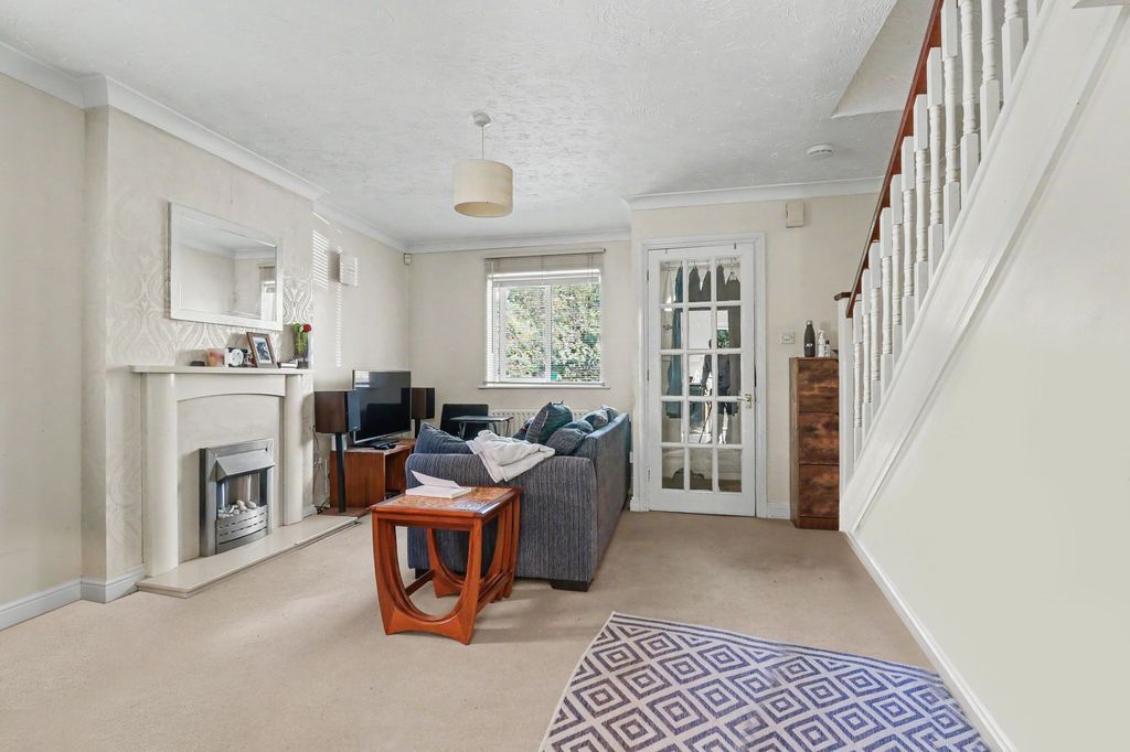 Property photo 2 of 9