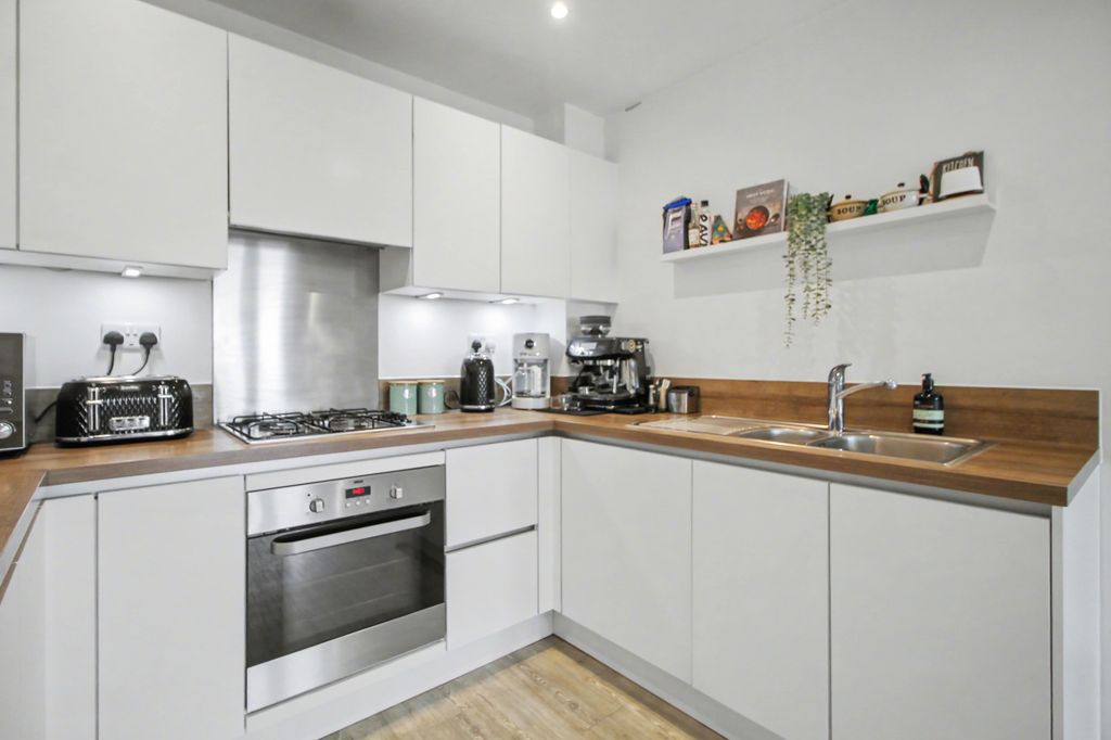 Property photo 3 of 15