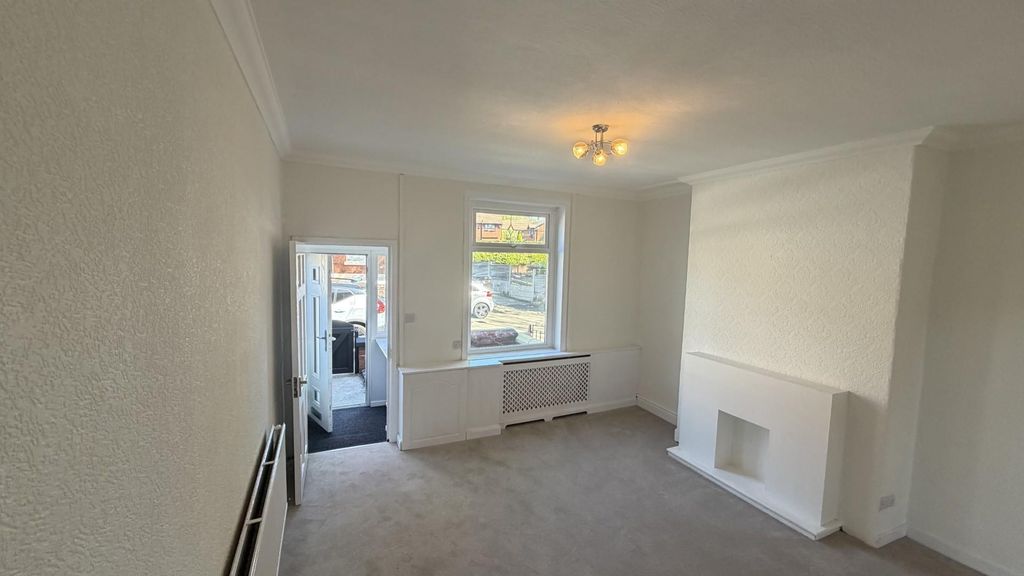 Property photo 2 of 10 5c2A3Dfb-8F36-4909-Abc9-E0B3c2Bed2Ac.Jpg