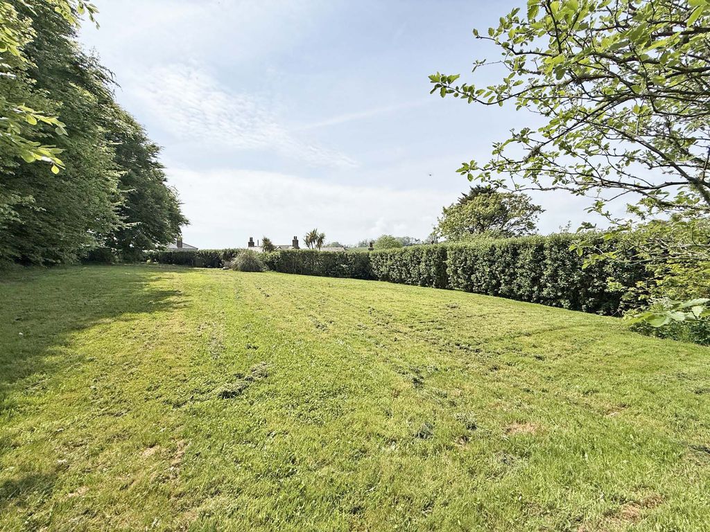 Property photo 2 of 18 Photo 2
