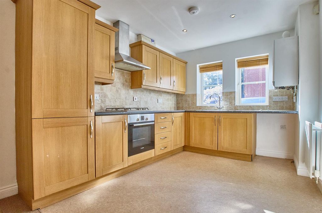 Property photo 2 of 13 Kitchen/Diner