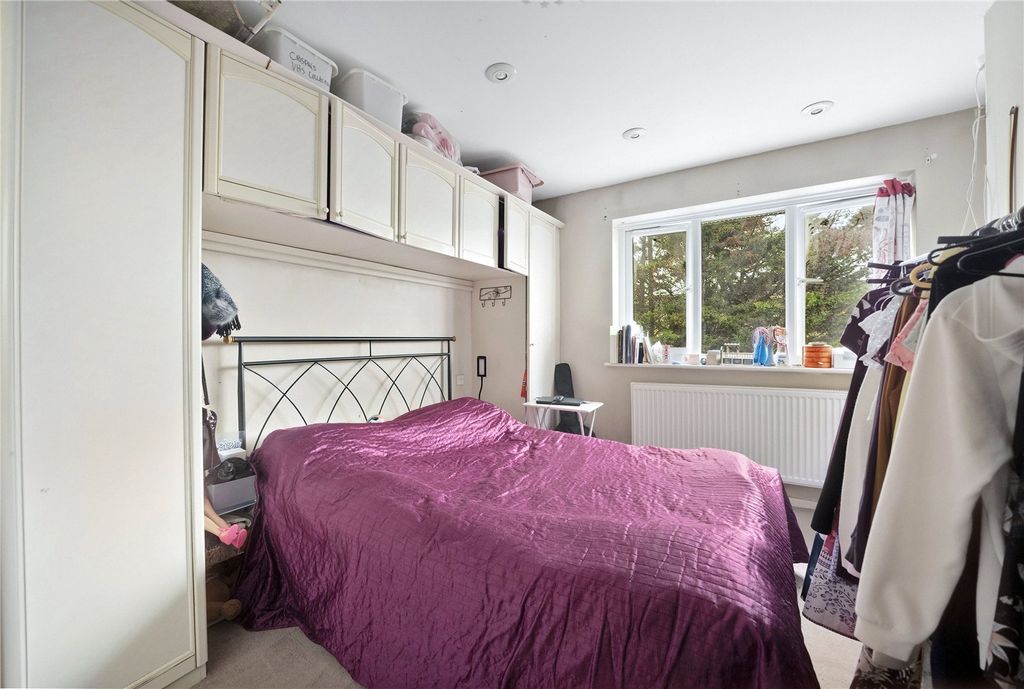 Property photo 3 of 16 Picture No. 15