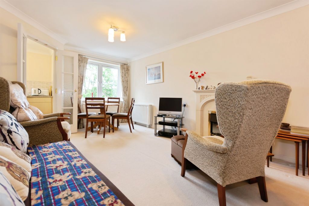 Property photo 3 of 17