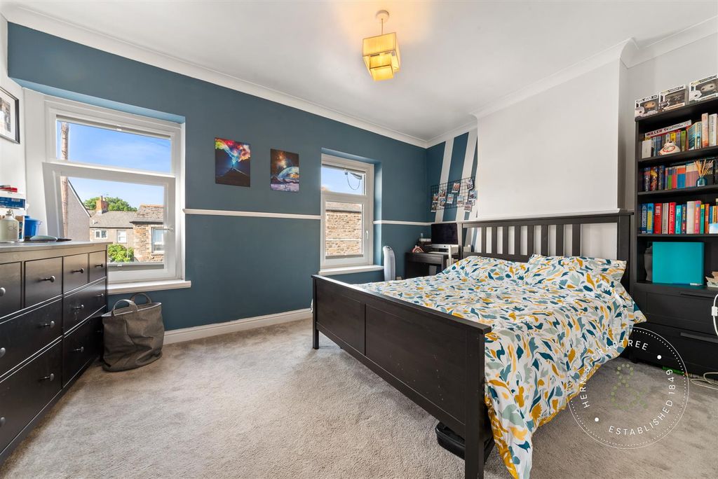 Property photo 1 of 34 Orbit-Street-01.Jpg