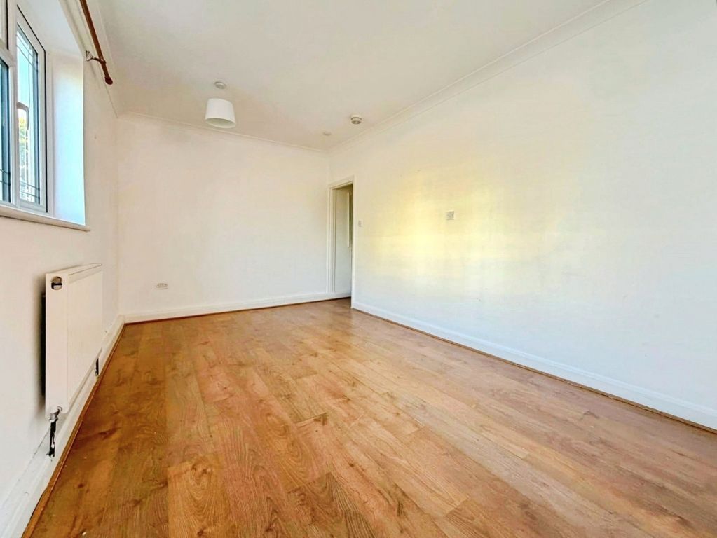 Property photo 2 of 9 Reception Room