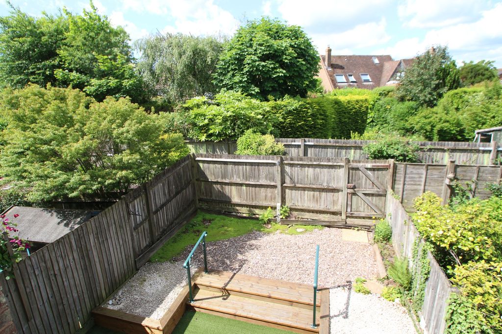 Property photo 2 of 9