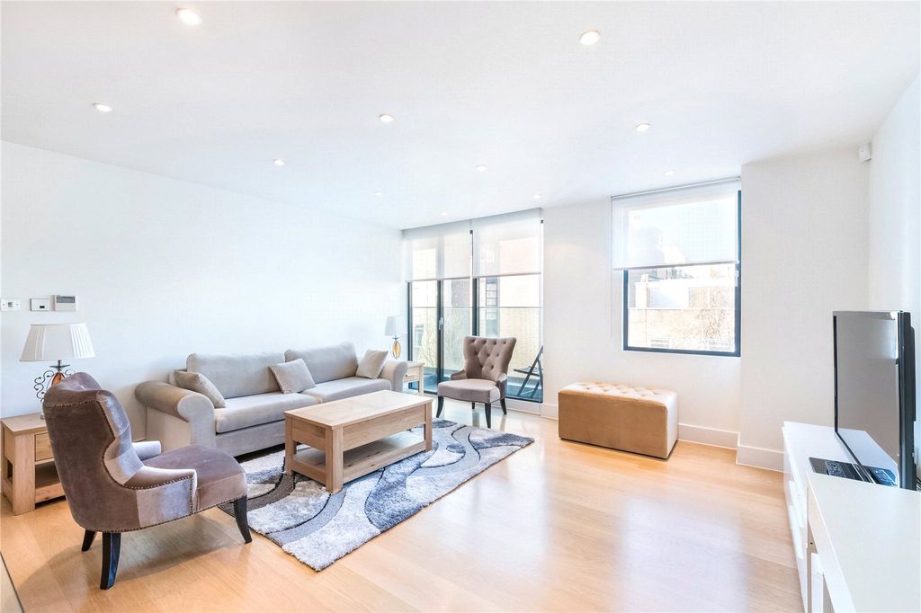 Property photo 1 of 12 Reception Room