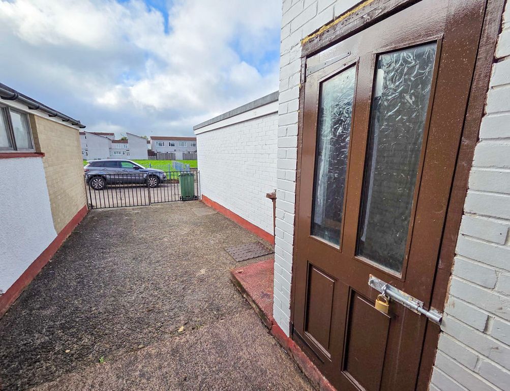 Property photo 2 of 28 Photo 27