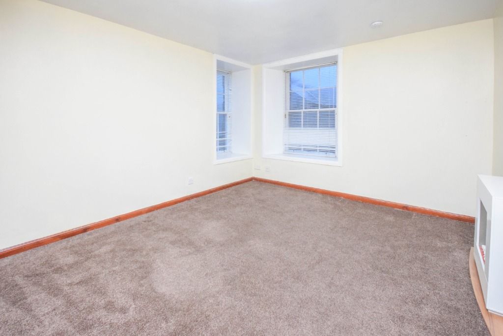 Property photo 2 of 17 Photo 2