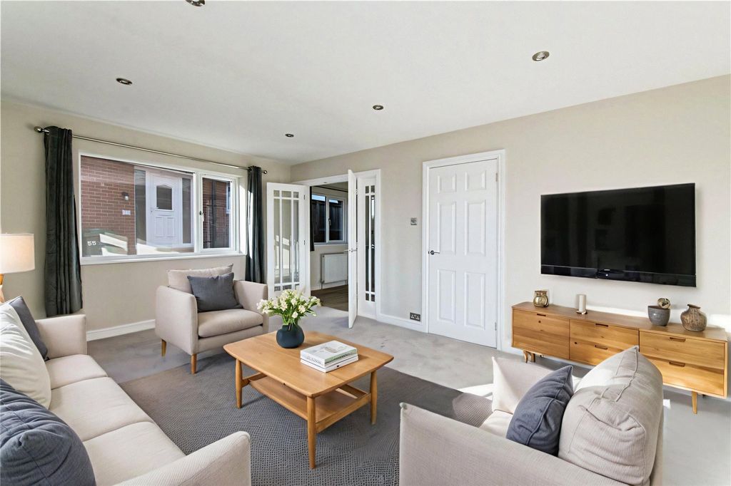 Property photo 3 of 15 Picture No. 43