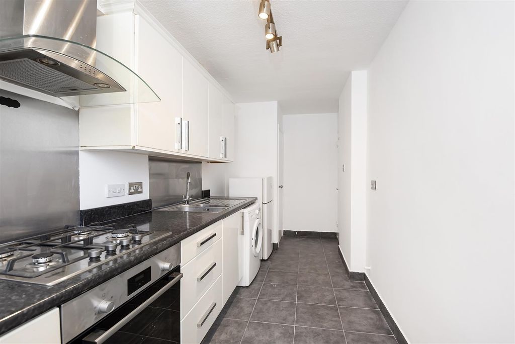 Property photo 2 of 13 Helliwell &amp; Co.