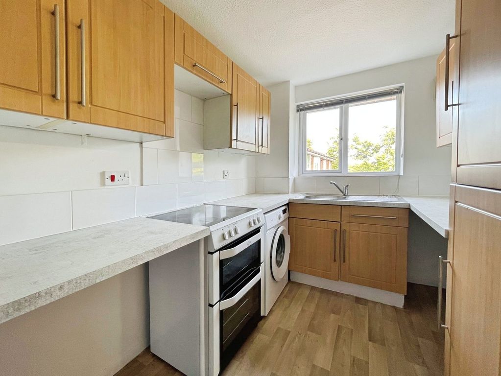 Property photo 3 of 8