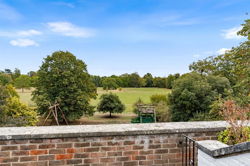 Property photo 2 of 17 Picture No. 37