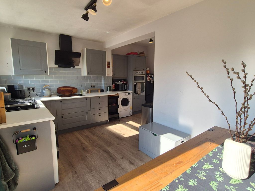 Property photo 2 of 18 Kitchen/Diner