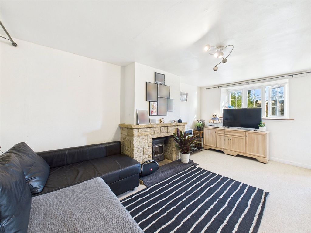 Property photo 2 of 12 Picture No. 23