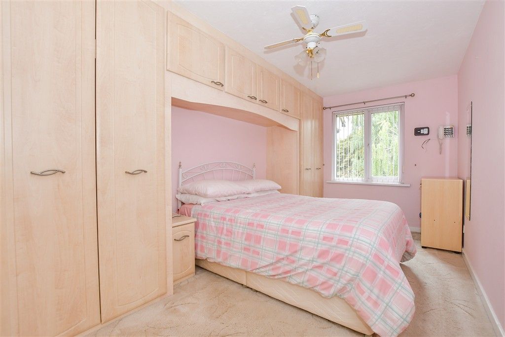 Property photo 3 of 8 Bedroom