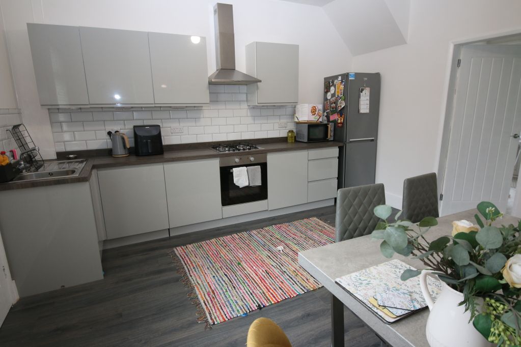 Property photo 2 of 13 Picture No. 11