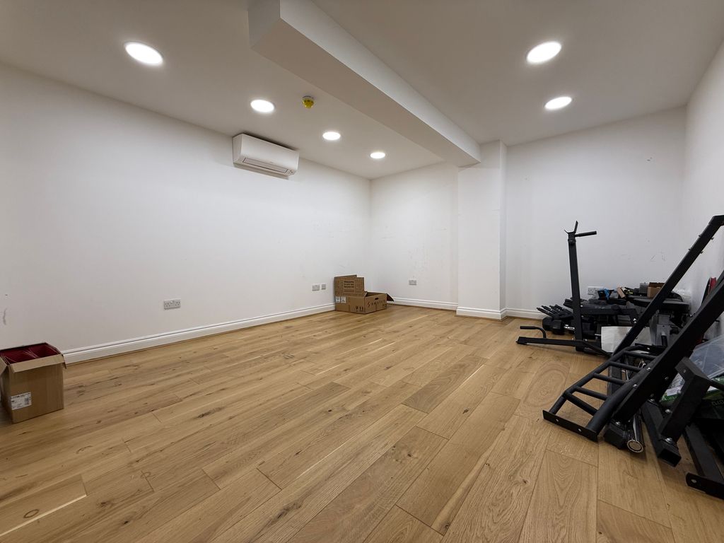 Property photo 1 of 3 Img_4293