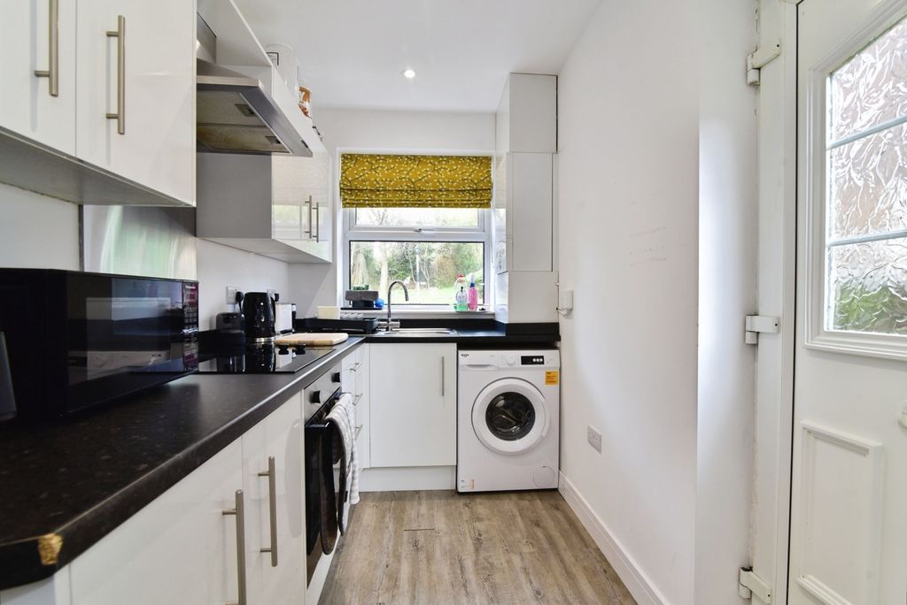 Property photo 3 of 17 Pbox-Img.Jpg