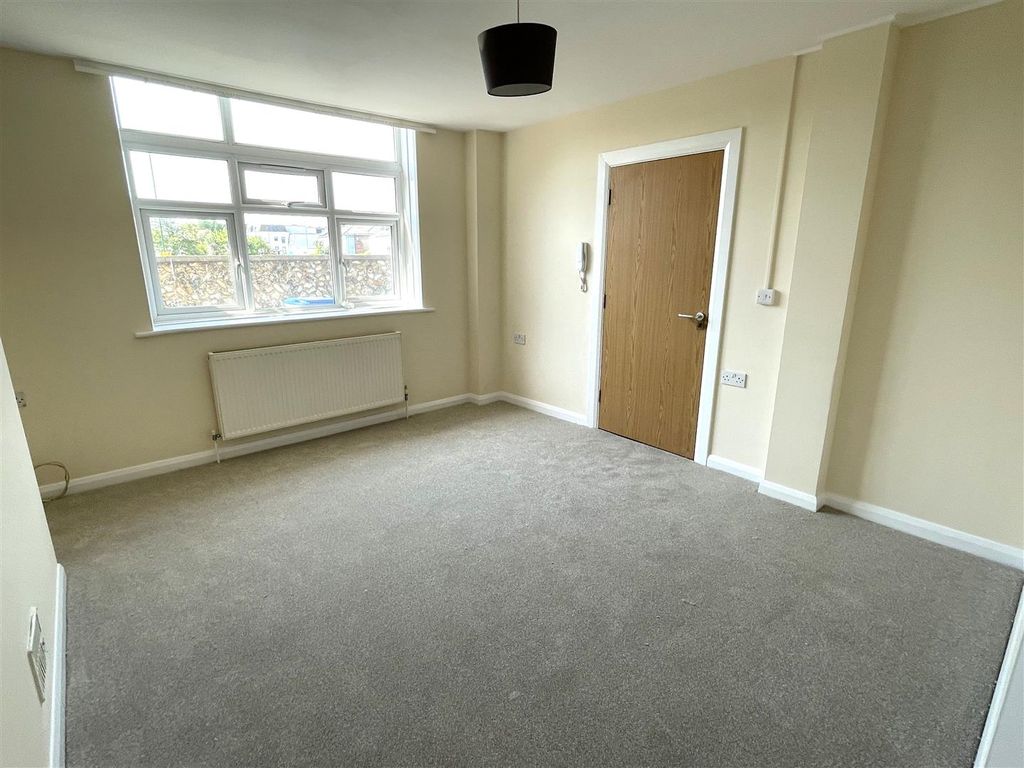 Property photo 3 of 7 Img_9228.Jpg