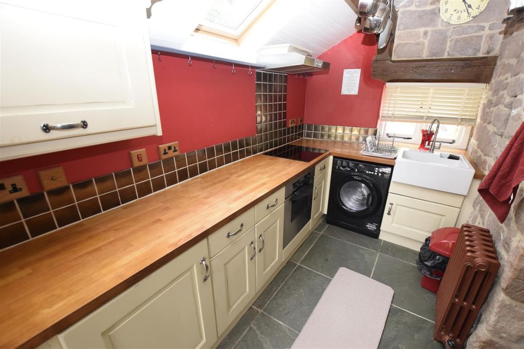 Property photo 3 of 14 1605495