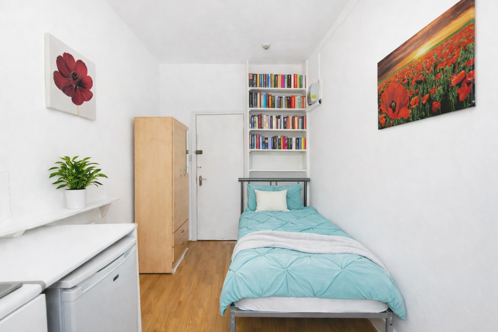 Property photo 2 of 12