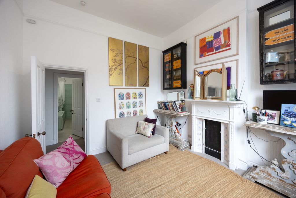 Property photo 1 of 7 Reception Room (2)