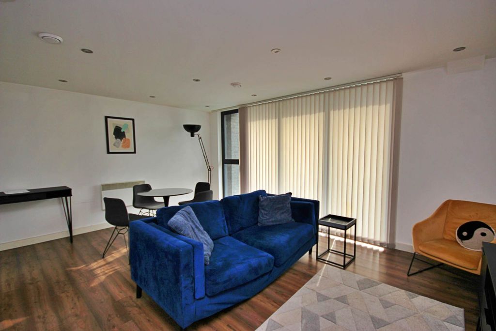 Property photo 1 of 5