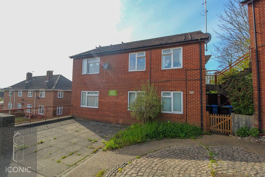 Property photo 2 of 14 Photo 23