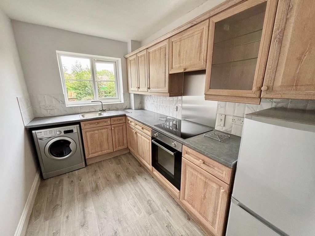 Property photo 1 of 4