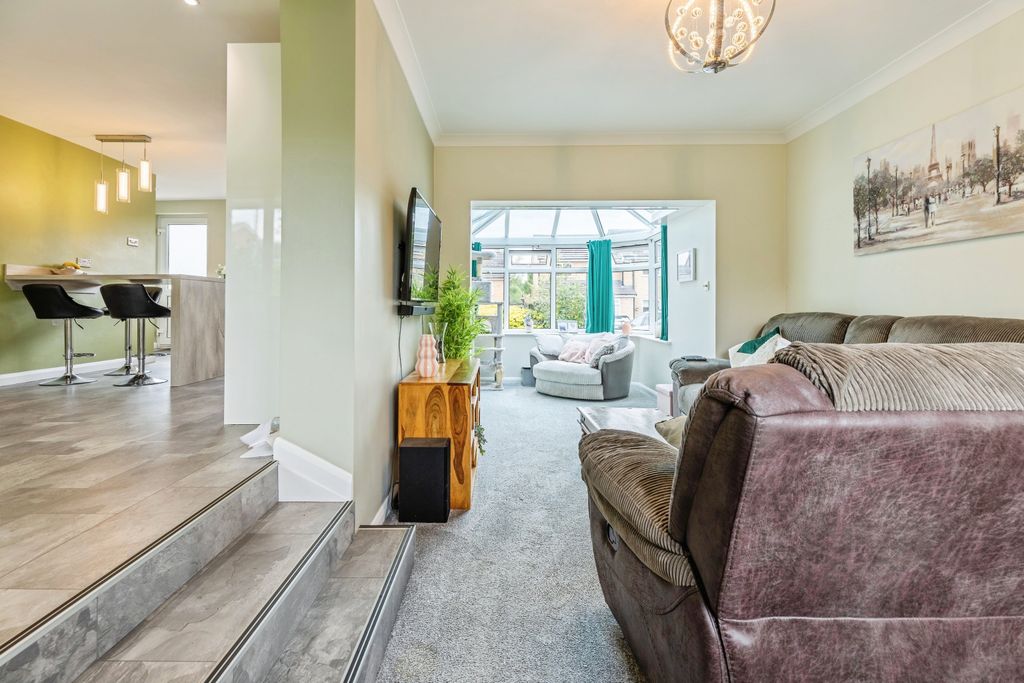 Property photo 2 of 20 Open Plan Living